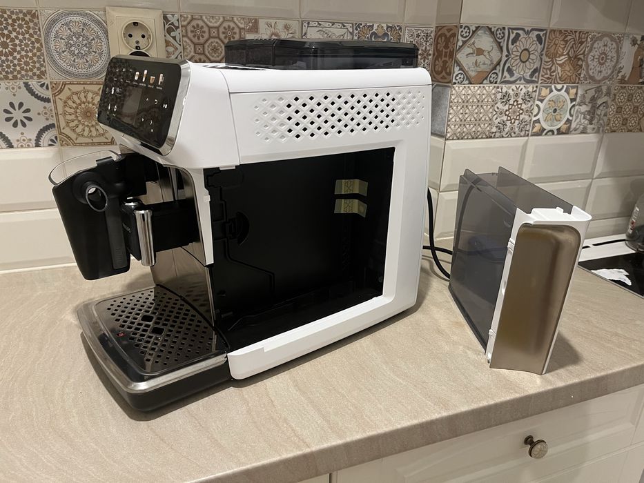 Кафе Автомат Philips Latte Go