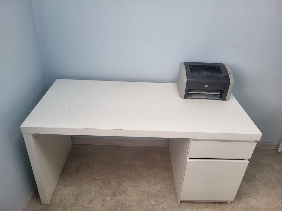 белый стол икейовкий