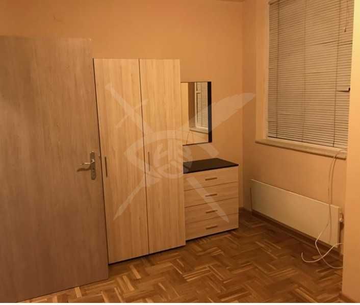 Продава се Двустаен апартамент в Пловдив, Център - 60 кв.м за 7 €/кв.м - Снимка #1