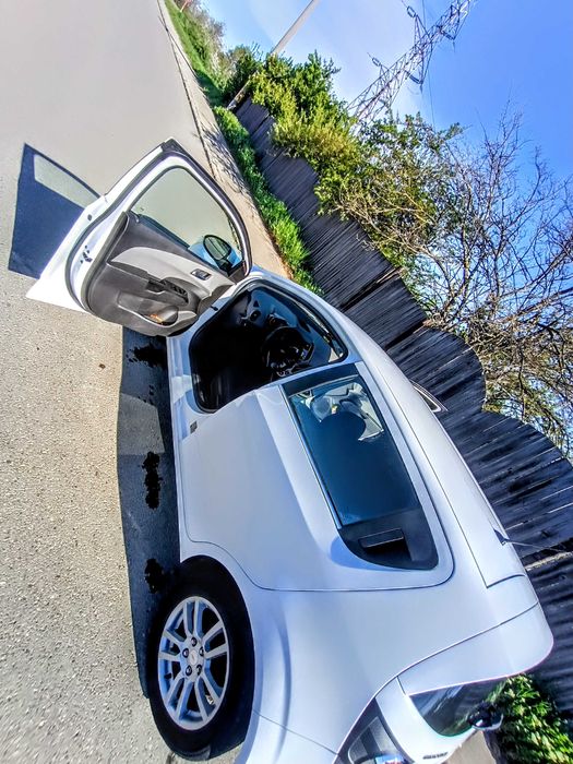 Vând/schimb Chevrolet aveo 2012