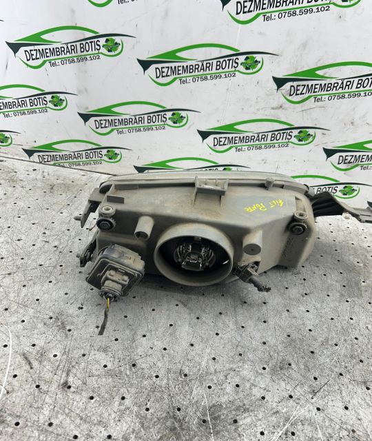 Far stanga L14259700 L14259700 Fiat Punto prima generatie