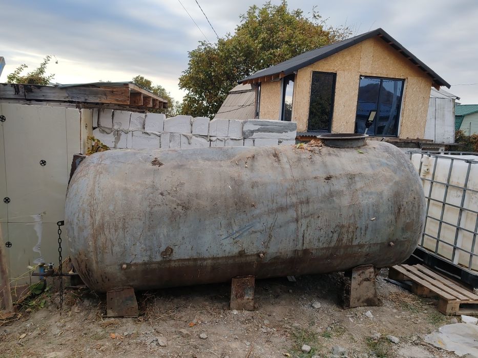 Продам Бочку 3 куба
