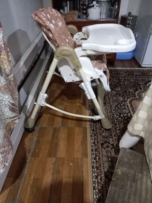 Продам детский стульчик для кормления