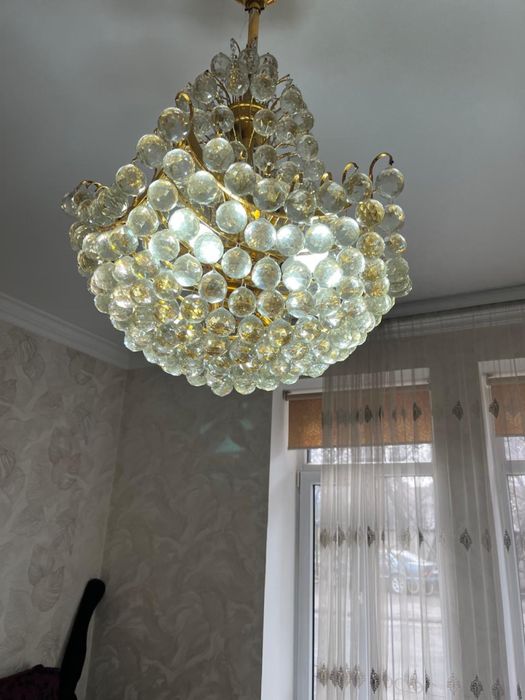Хрустальная люстра в классическом стиле