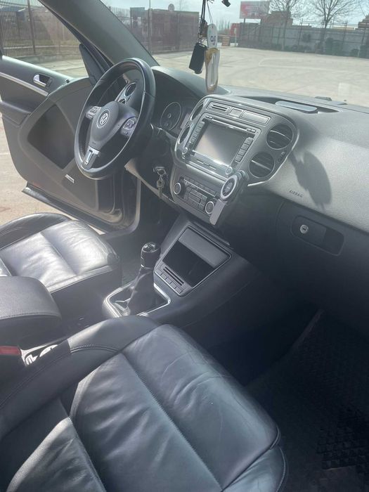 VOLKSWAGEN Tiguan 2012 — imagine 3