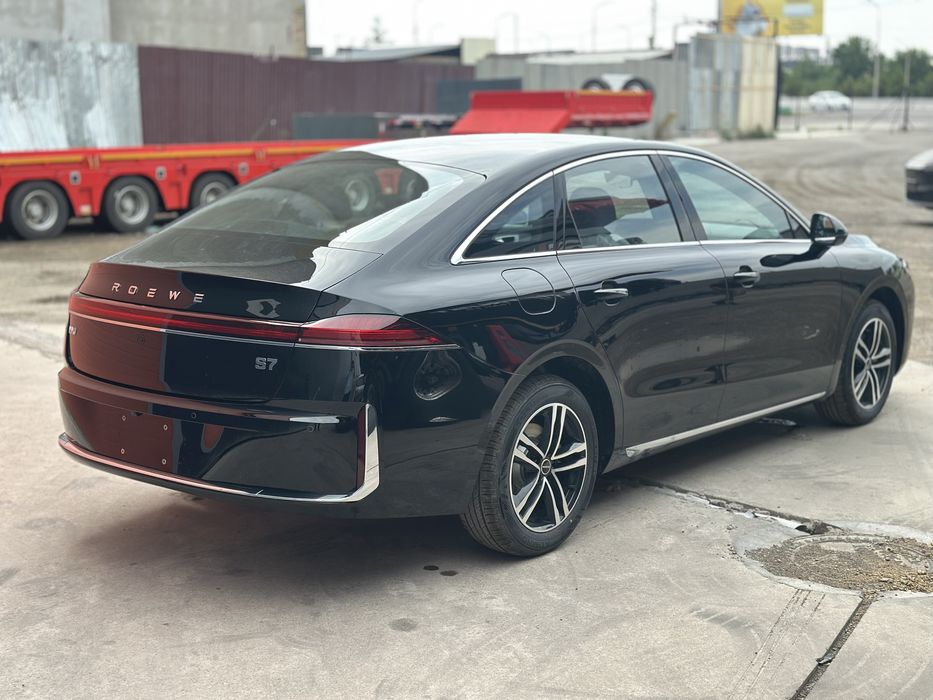 Roewe m7 gibrid