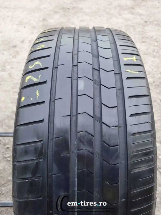 225/45 R18 • Vara • Vredestein Ultrac Satin 95Y | 1 buc | Pret/buc