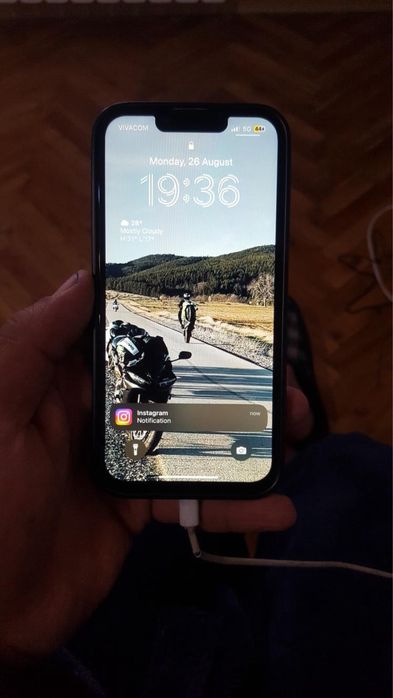 iPhone 13 256gb със забележки /няма iCloud