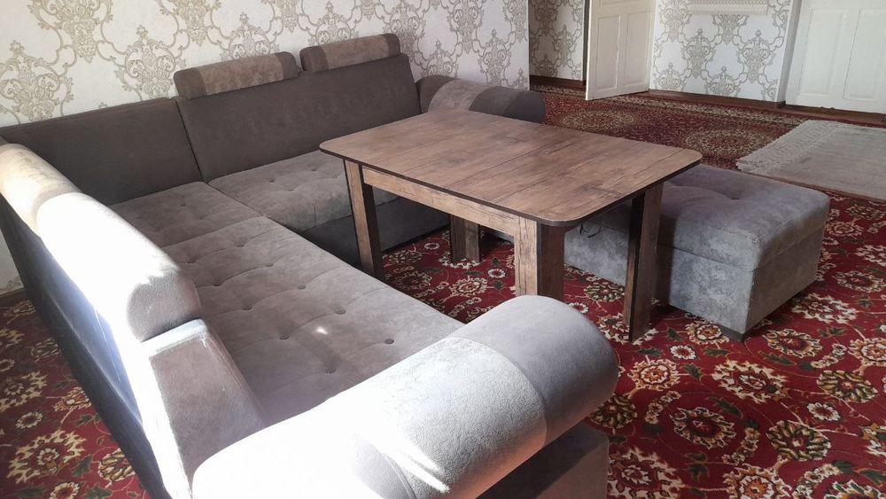 Диван уголок столы бар жагдайы жаксы келисимлы бахада