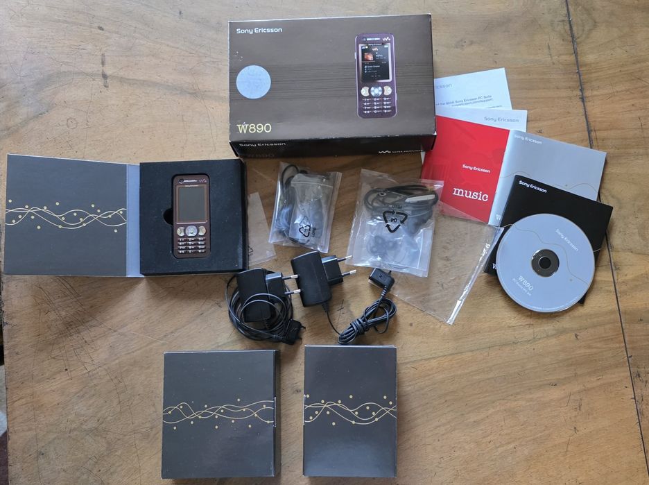 Sony Ericsson W890i
