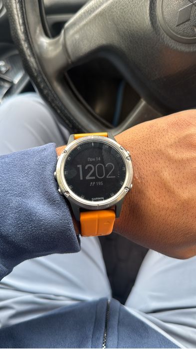 Garmin fenix 5 plus.