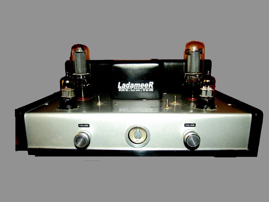 Уcилители «Sansui AU—D11», кабели «Furutech», «Behringer», «Sommer»