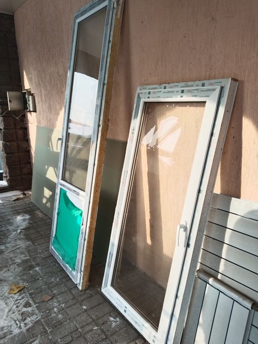 Межбалконий двери