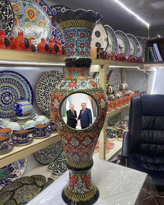 Лаган ва вазага   лого бренд ва расм тушириш хизмати