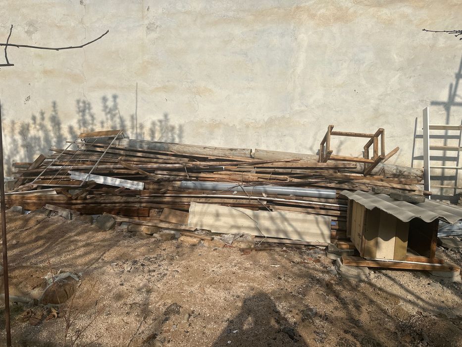 Эски пол тахта сотилади