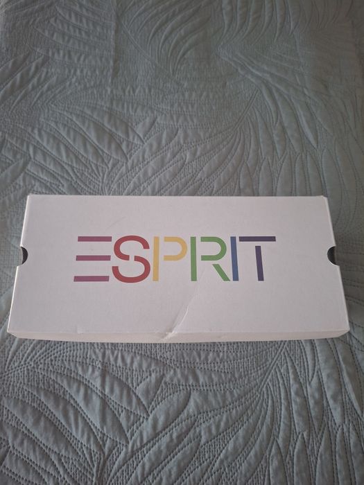 Vand slapi dama Esprit stare impecabila
