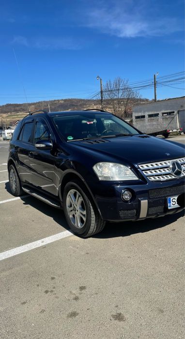 Vând Mercedes-Benz ML Class