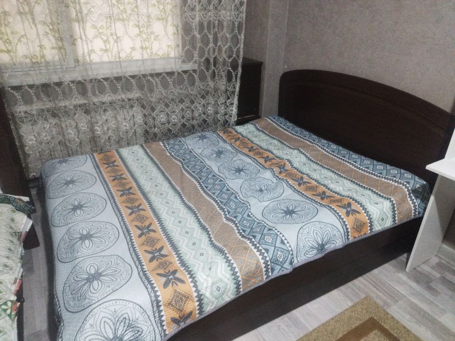 Продам двухспальную кровать