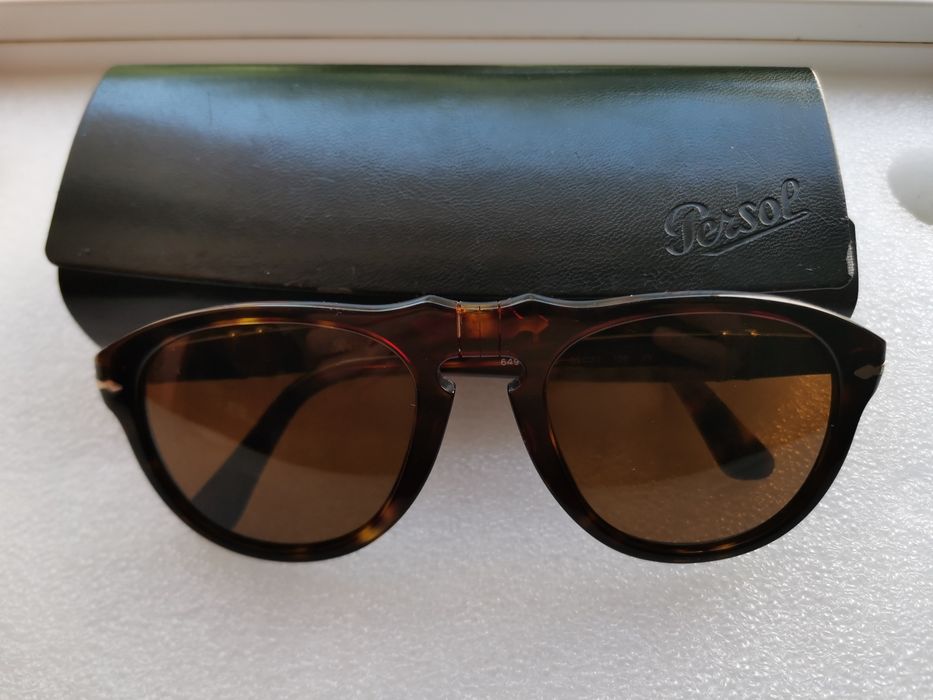 Ochelari de soare Persol.
