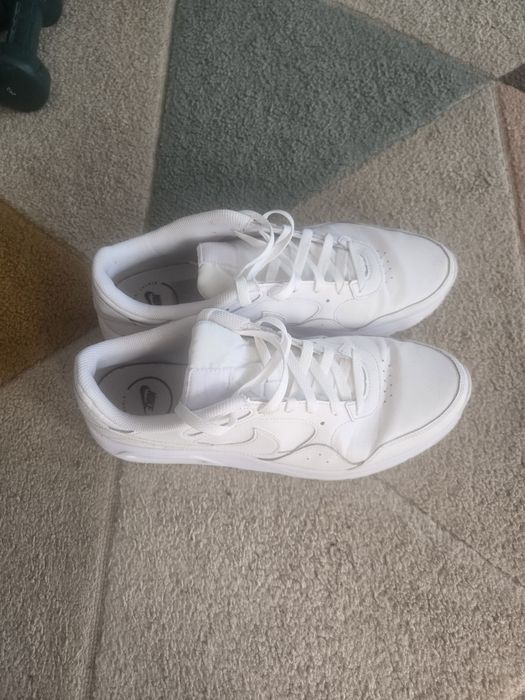 NIKE мъжки маратонки