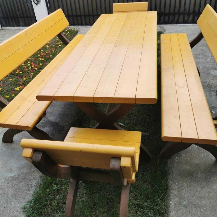 Set berărie/Lemn Masiv/Masă fixă dreptunghiulară+2 Scaune+2 Bănci/200 x 70 x 80 cm/10 locuri/stare ff bună