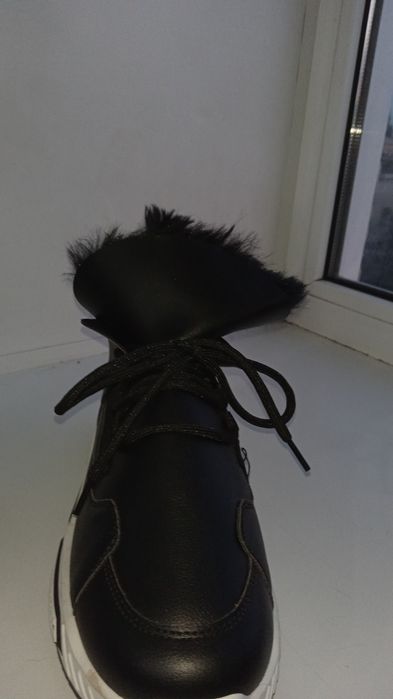 Продам обувь на зиму