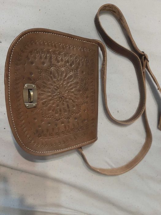 Чанта от естествена кожа