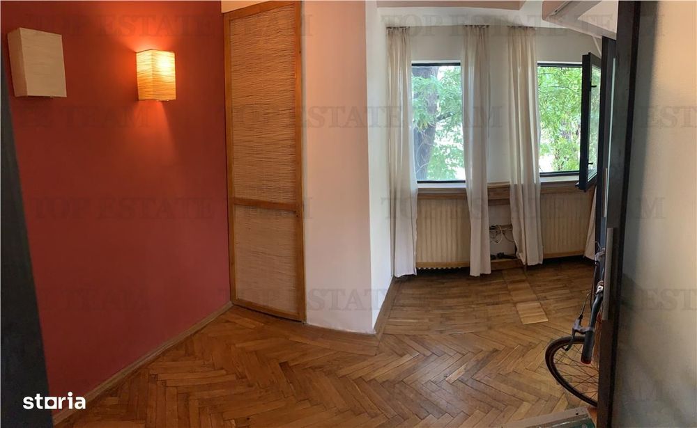 Apartament cu 2 camere de vanzare, Parc Cismigiu, centrala si balcon