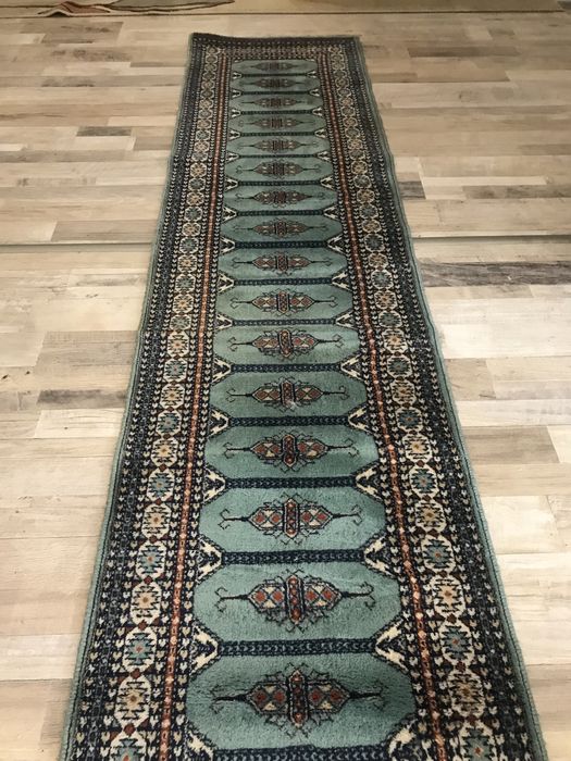 Пътека вълнена 245 см.               .