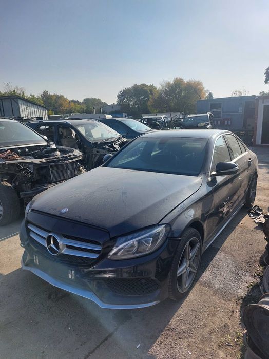 На Части: Mercedes-Benz W205 AMG C200d 136 кс 2015 Двигател на части!