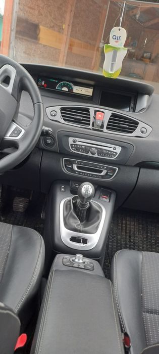 Vind  Renault Scenic 3 2012 ful