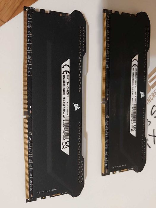 32GB 3600Mhz CL18 - DDR4 RAM памет