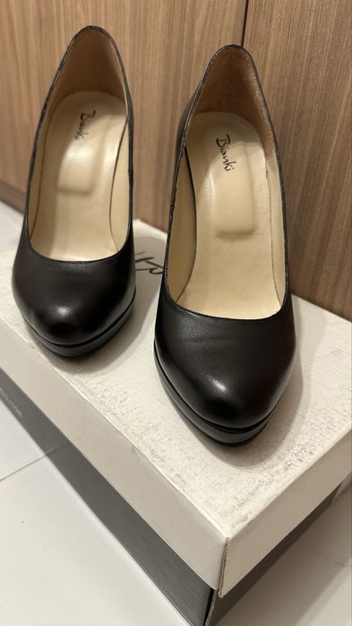 Елегантни обувки на висок ток, естествена кожа