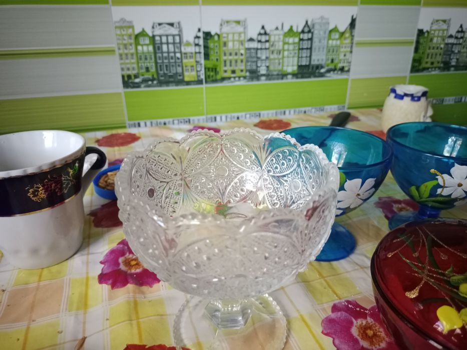 Продаю стеклянную посуду