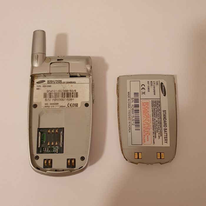 Самсунг D500 самсунг S500