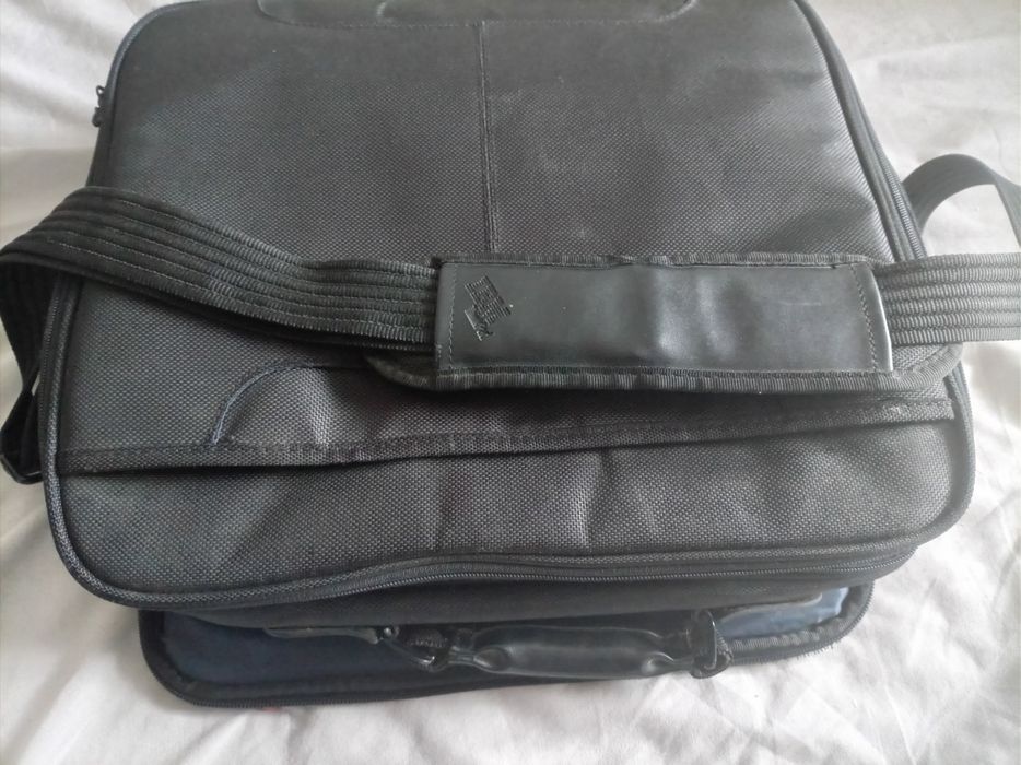 Geanta acte laptop thinkpad ibm