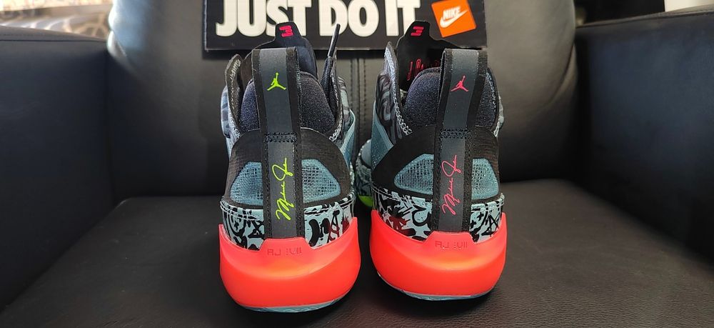 Nike Air Jordan XXXVII Satou, номер 37,5 и номер 38,5