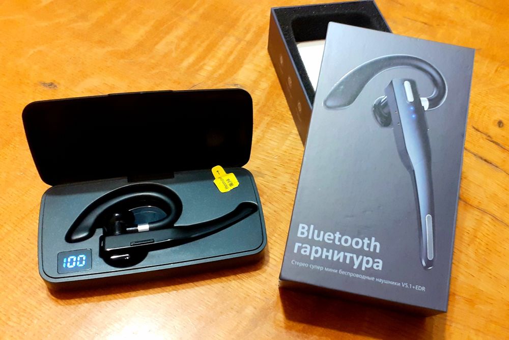 Блютуз гарнитура