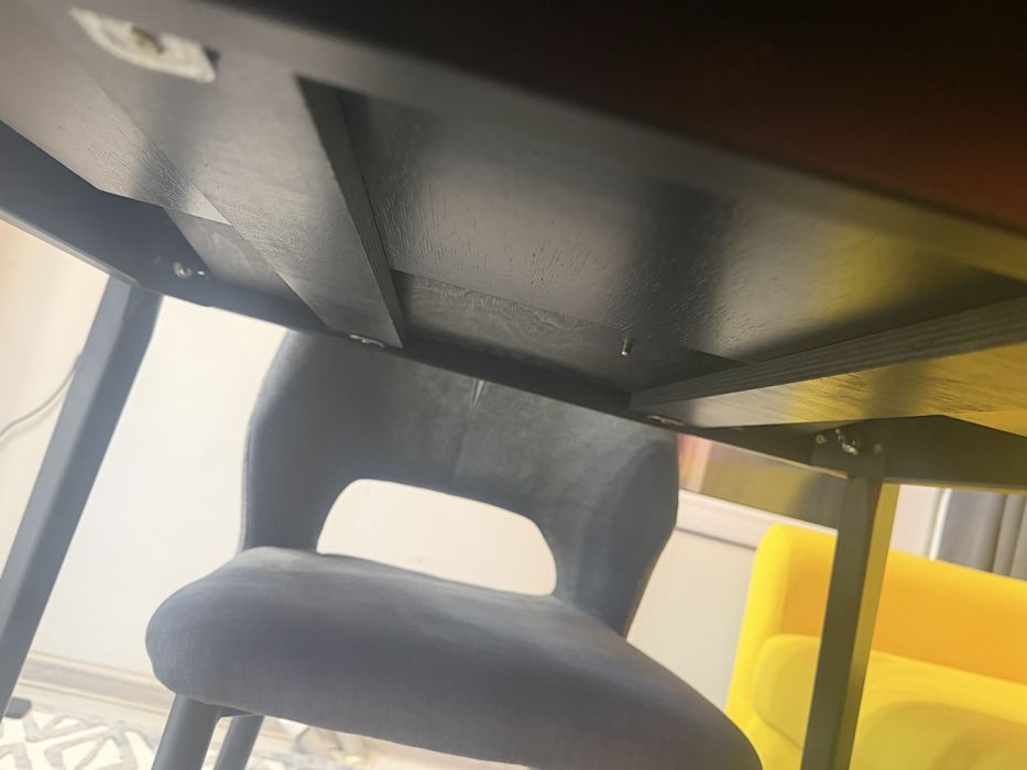 Кухонный стол круглый