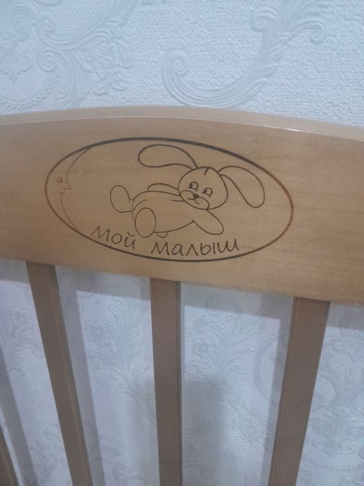 Детская кроватка с матрасом