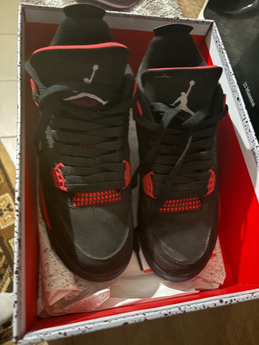 Jordan 4 Retro Red