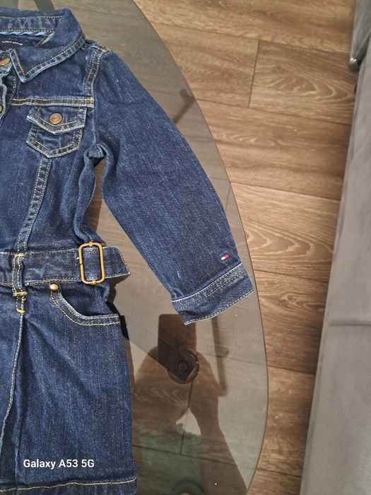 Детска рокля на Tommy hilfiger обличана броени пъти