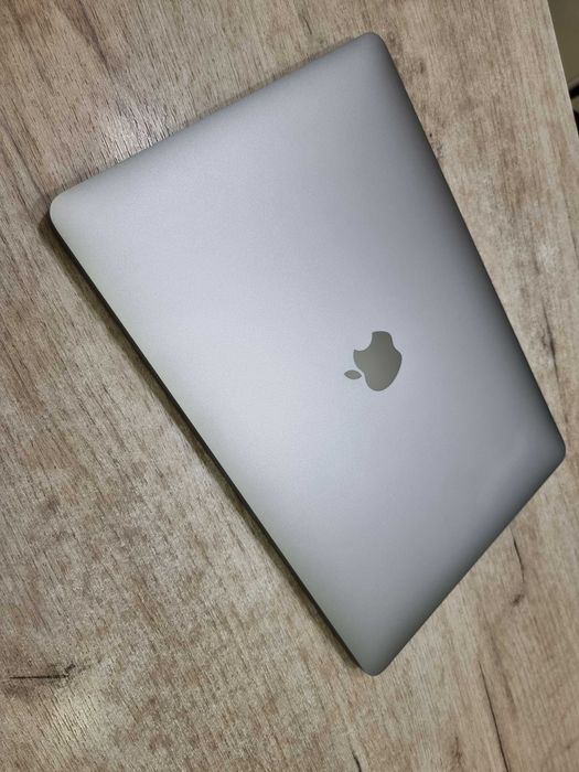 Apple MacBook Pro 13 инча Intel Core i5