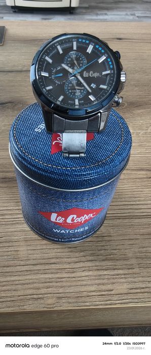 Продавам мъжки часовник