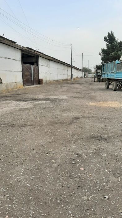Срочно продаётся  1-гектар коммерческие помещения