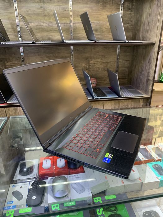 MSI Thin 15 gaming laptop