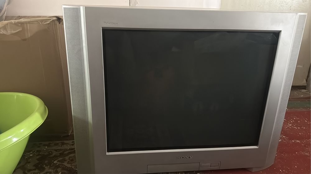Телевизор Sony trinitron