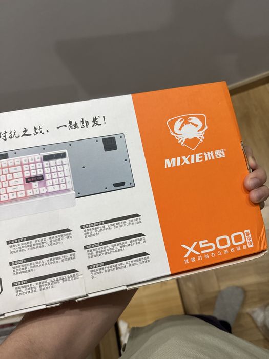 Игровая RGB-клавиатура MIXIE X500
