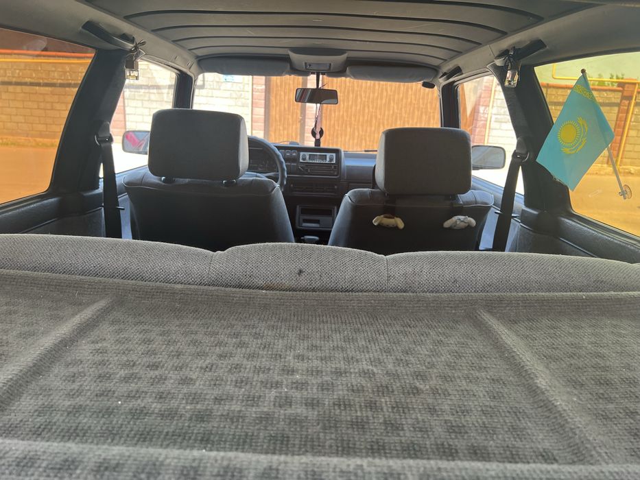Volkswagen Golf 2 моно впрыск 1.8 АКПП