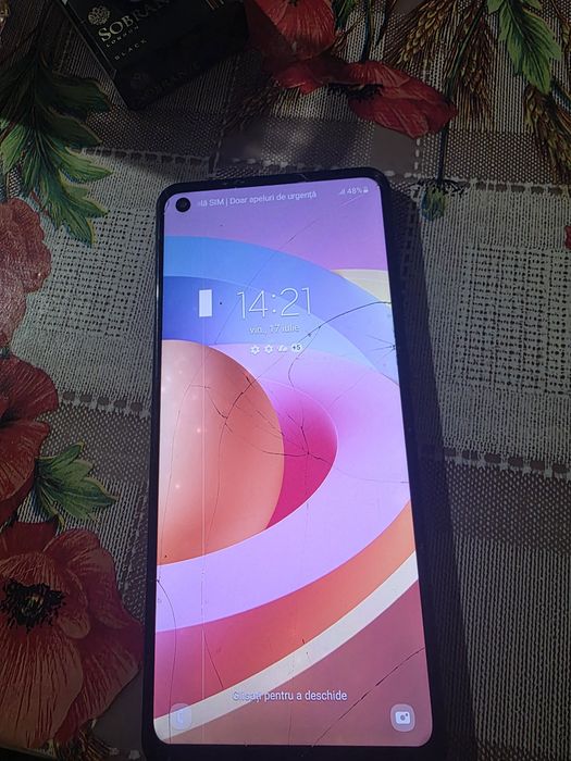 Schimb sau vând samsung a21s si iphone 8